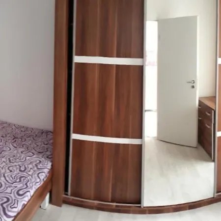 公寓 Apartament Elena